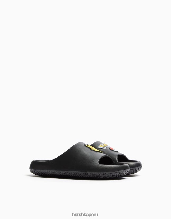 negro Bershka hombres sandalias de pokemon 806J6B3549