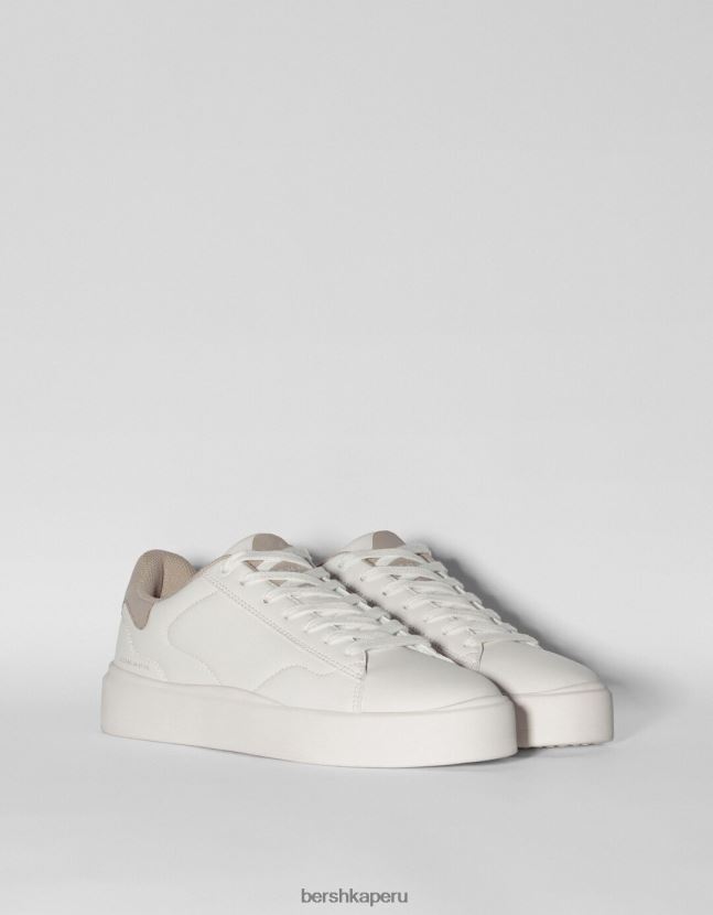 blanco Bershka hombres zapatillas en contraste 806J6B3500